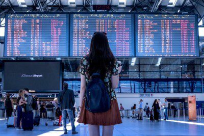 Solo reizen: dit zijn de voordelen én de nadelen van alleen op reis gaan